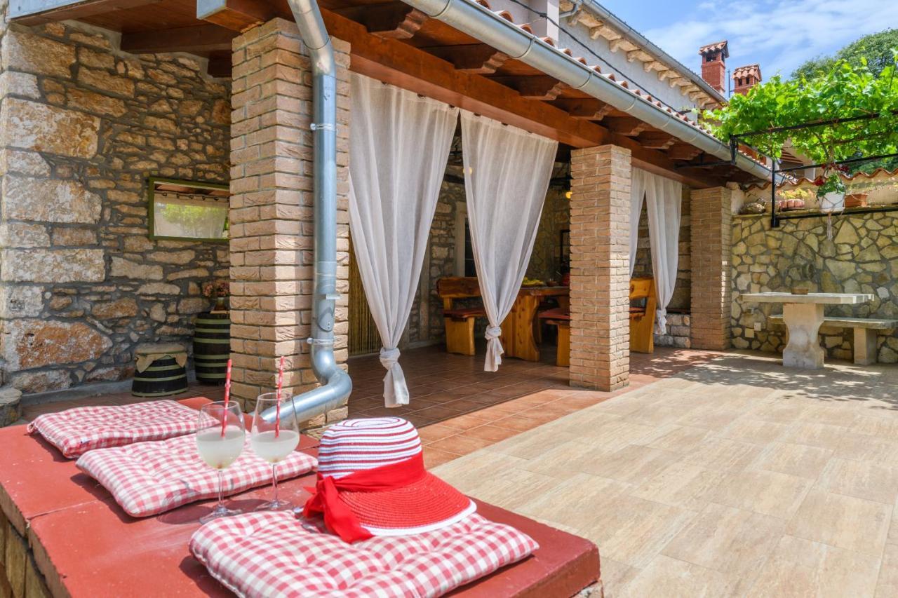 Rustic Istrian House Varesco Крница Екстериор снимка