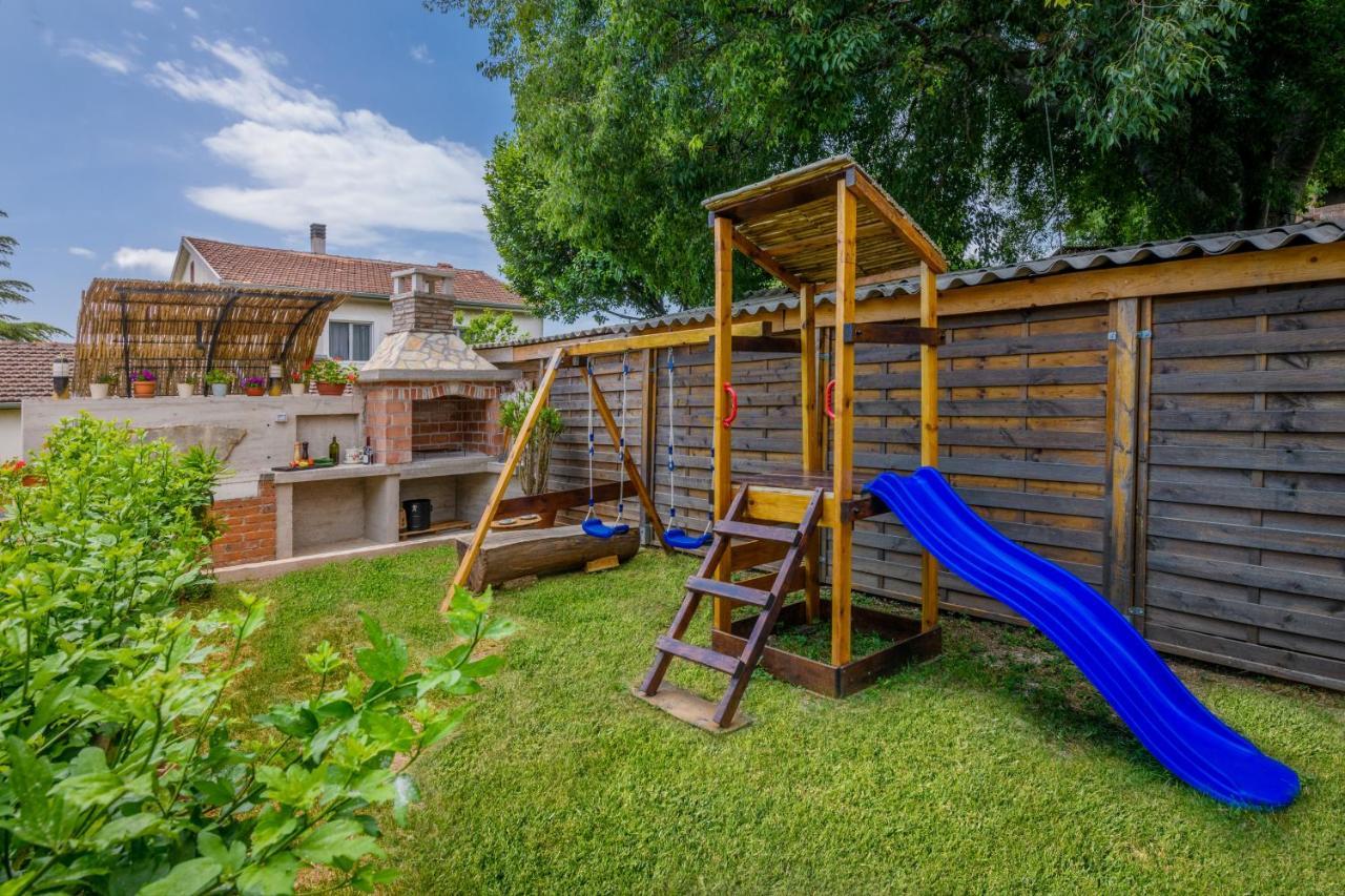 Rustic Istrian House Varesco Крница Екстериор снимка