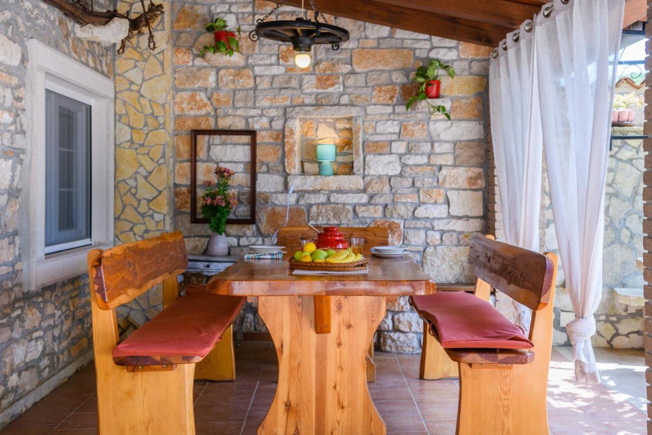 Rustic Istrian House Varesco Крница Екстериор снимка