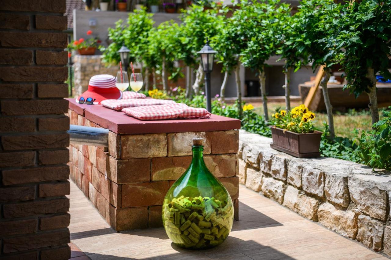 Rustic Istrian House Varesco Крница Екстериор снимка