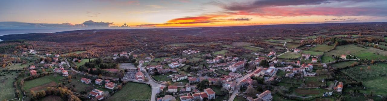 Rustic Istrian House Varesco Крница Екстериор снимка