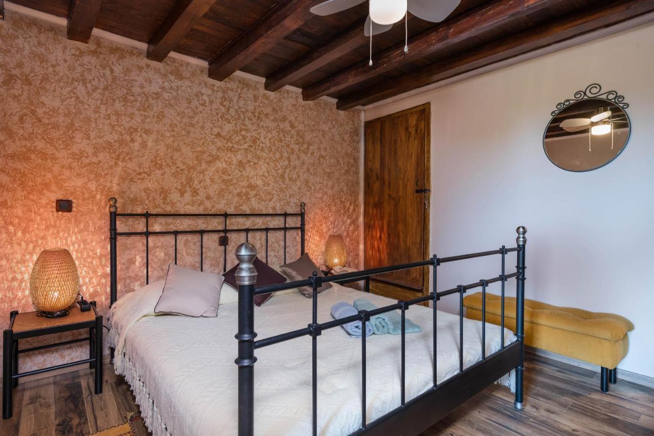 Rustic Istrian House Varesco Крница Екстериор снимка